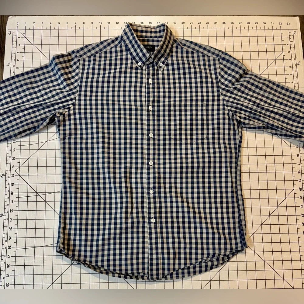 J. Crew Men’s Size Medium Blue and White Checkered Button‎ Down Shirt